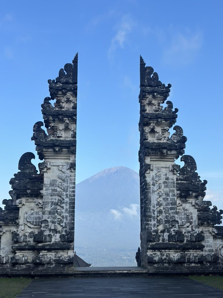 East Bali: Tirta Gangga & Lempuyang - 10 hours - Rp 750.000
